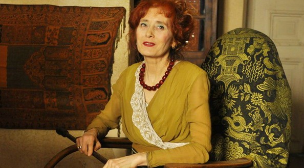 Үстінде әйел бар куннилингус бейне