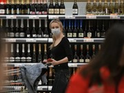 Нашлась общественность, которая предлагает запретить торговлю алкоголем во время борьбы с коронавирусом