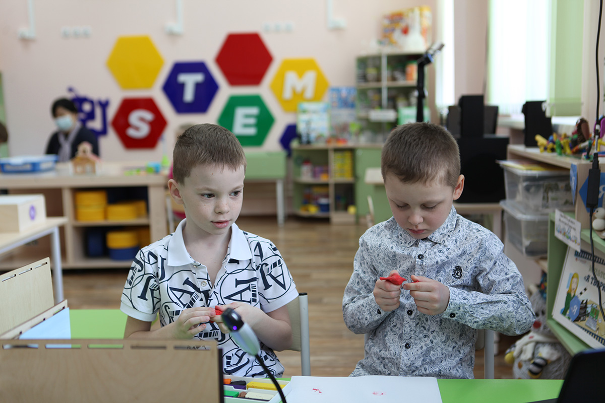 В детском саду № 176 Иркутска открылась техническая STEM-лаборатория |  Глагол. Иркутское обозрение