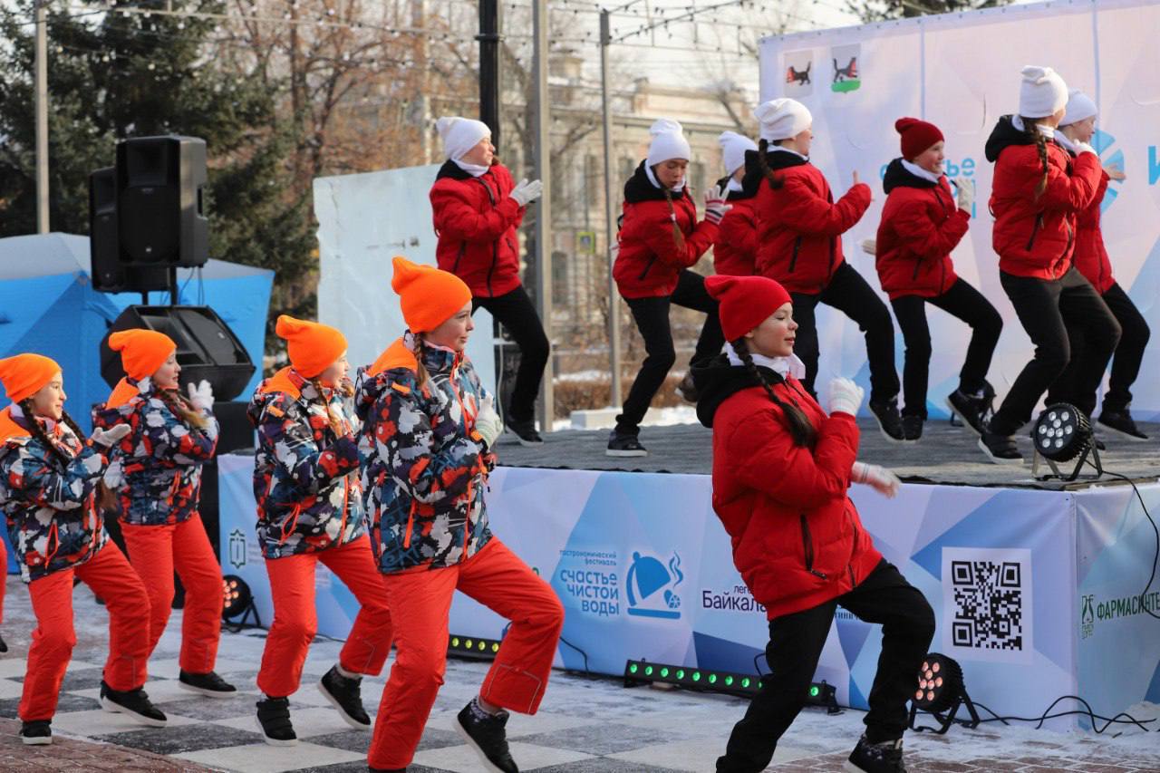 Ледовый фестиваль «Иркутский алфавит» стартовал в сквере имени Кирова