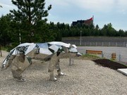 Скульптура волка появилась в Ангарске на набережной Китоя