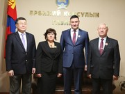 Мэр Иркутска Руслан Болотов удостоен высшей монгольской награды