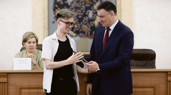 ф