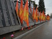 В Бодайбо после реконструкции открыт памятник погибшим в годы войны воинам