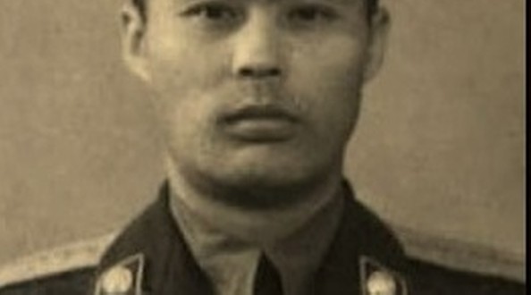 або