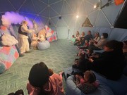 В театре кукол "Аистенок" создали передвижную сцену-шатер