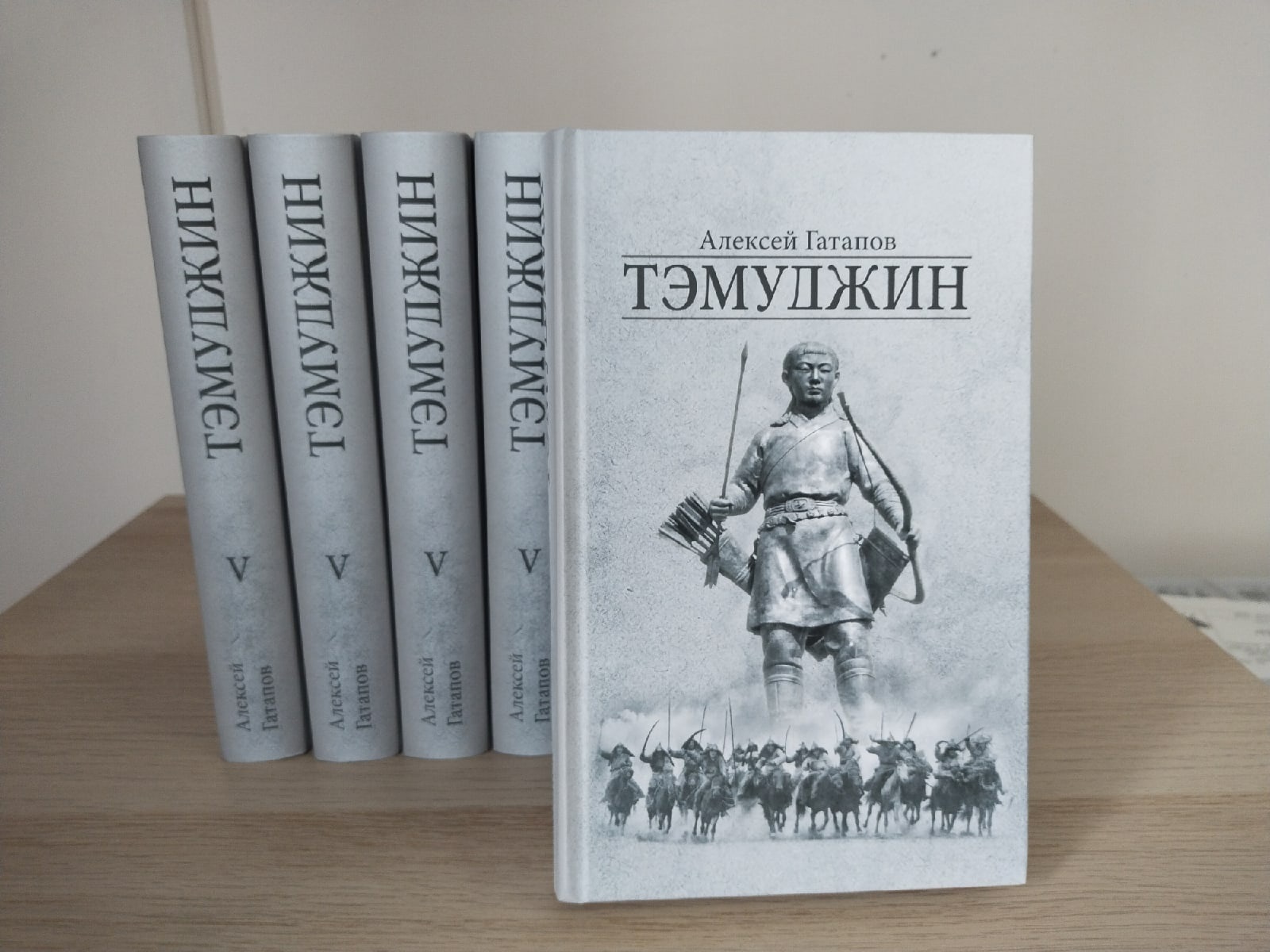 книги