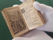 Иркутской Молчановке подарили книгу XVII века