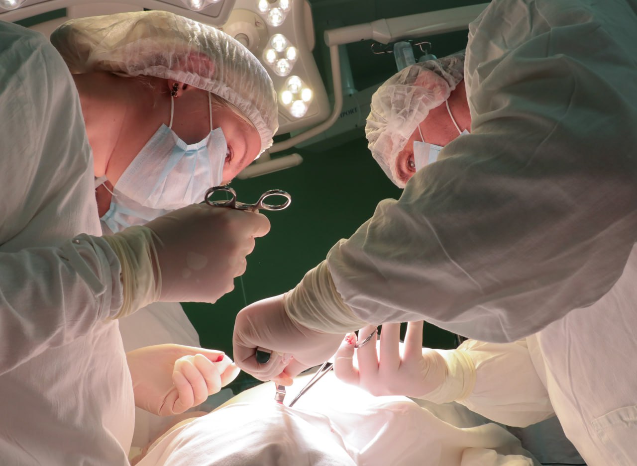 Пулевое ранение в шею: Иркутские врачи снова спасли ребенка