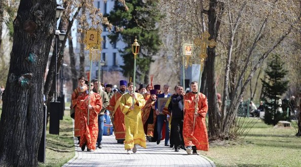 крест