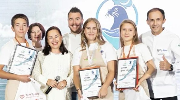 повар