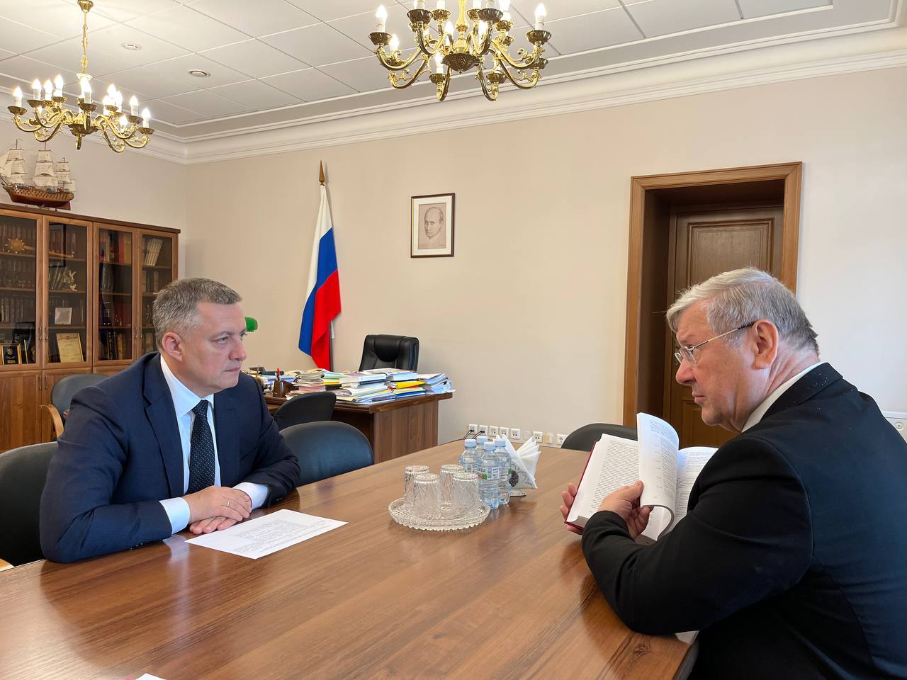 Андрей Артизов и Игорь Кобзев встретились в Москве.