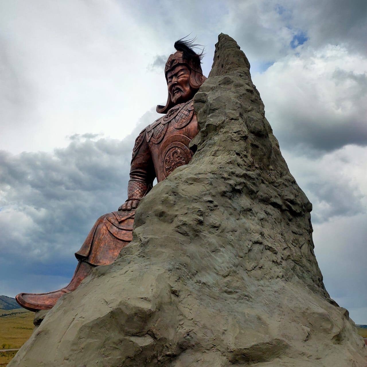 В Бурятии установили памятник предводителю табангутов