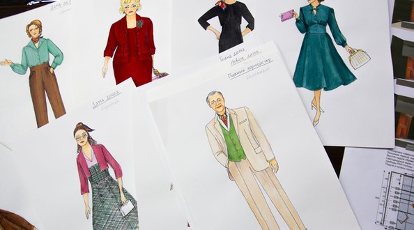 Эскизы к костюмам будущей постановки "Поговорим о женском"