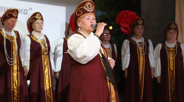 хор
